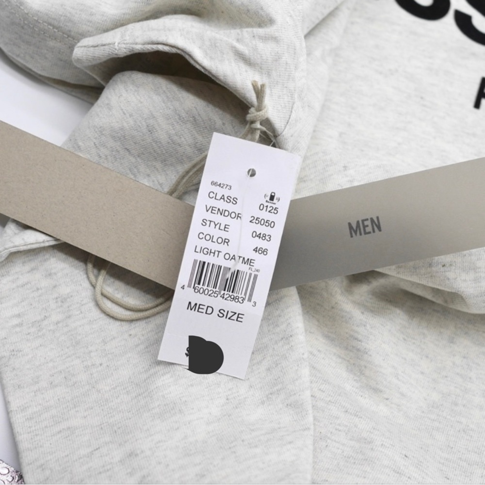 ✔️ FEAR OF GOD ESSENTIALS Men Tee T-Shirt. Medium. Light Oatmeal. - Picture 9 of 9